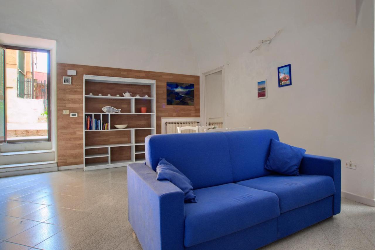 Вілла Casa A 2 Passi Dal Mare Con Patio Privato Імперія Екстер'єр фото
