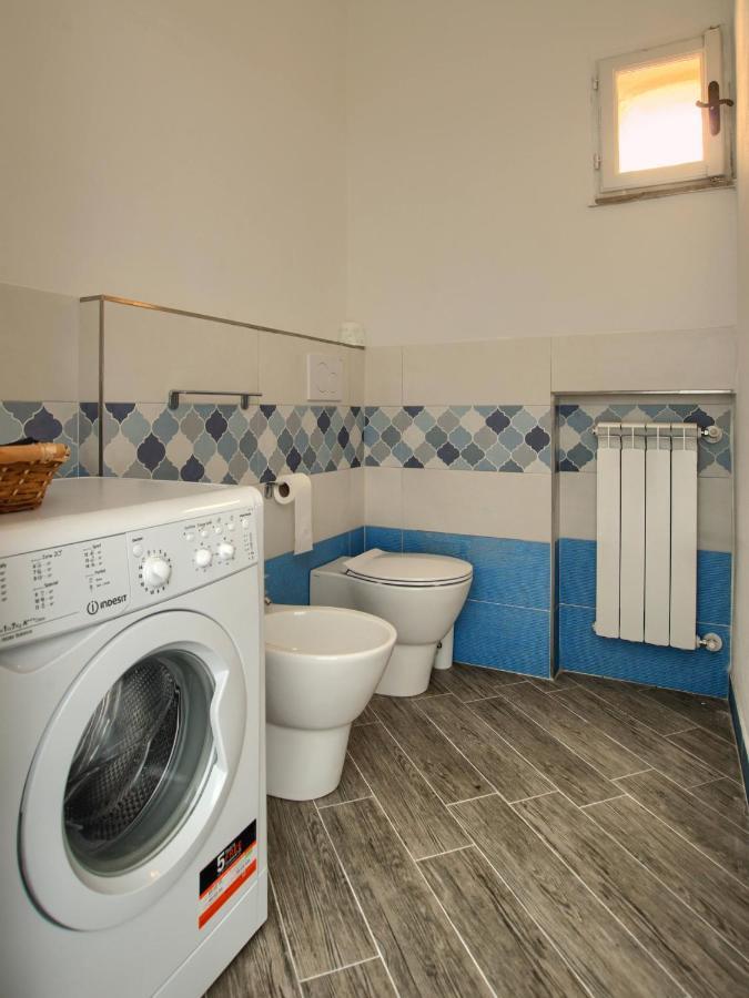 Вілла Casa A 2 Passi Dal Mare Con Patio Privato Імперія Екстер'єр фото